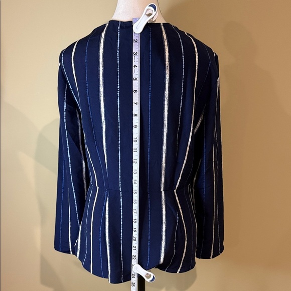 H by Halston Top Navy Striped Women's Size M - Picture 9 of 16
